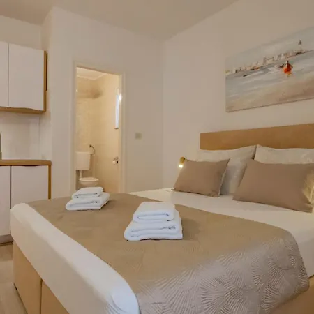 Baska Voda Apartments - City Center, Steps From The Beach, Free Parking Exterior photo