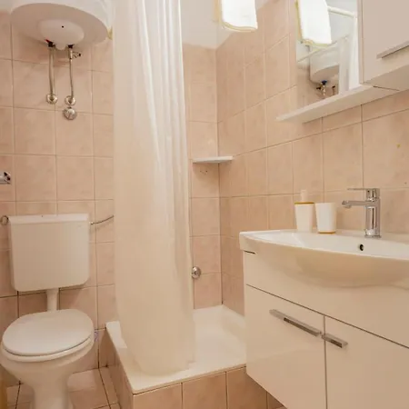 Baska Voda Apartments - City Center, Steps From The Beach, Free Parking Exterior photo