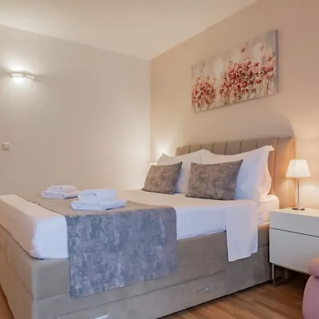 Baska Voda Apartments - City Center, Steps From The Beach, Free Parking Exterior photo