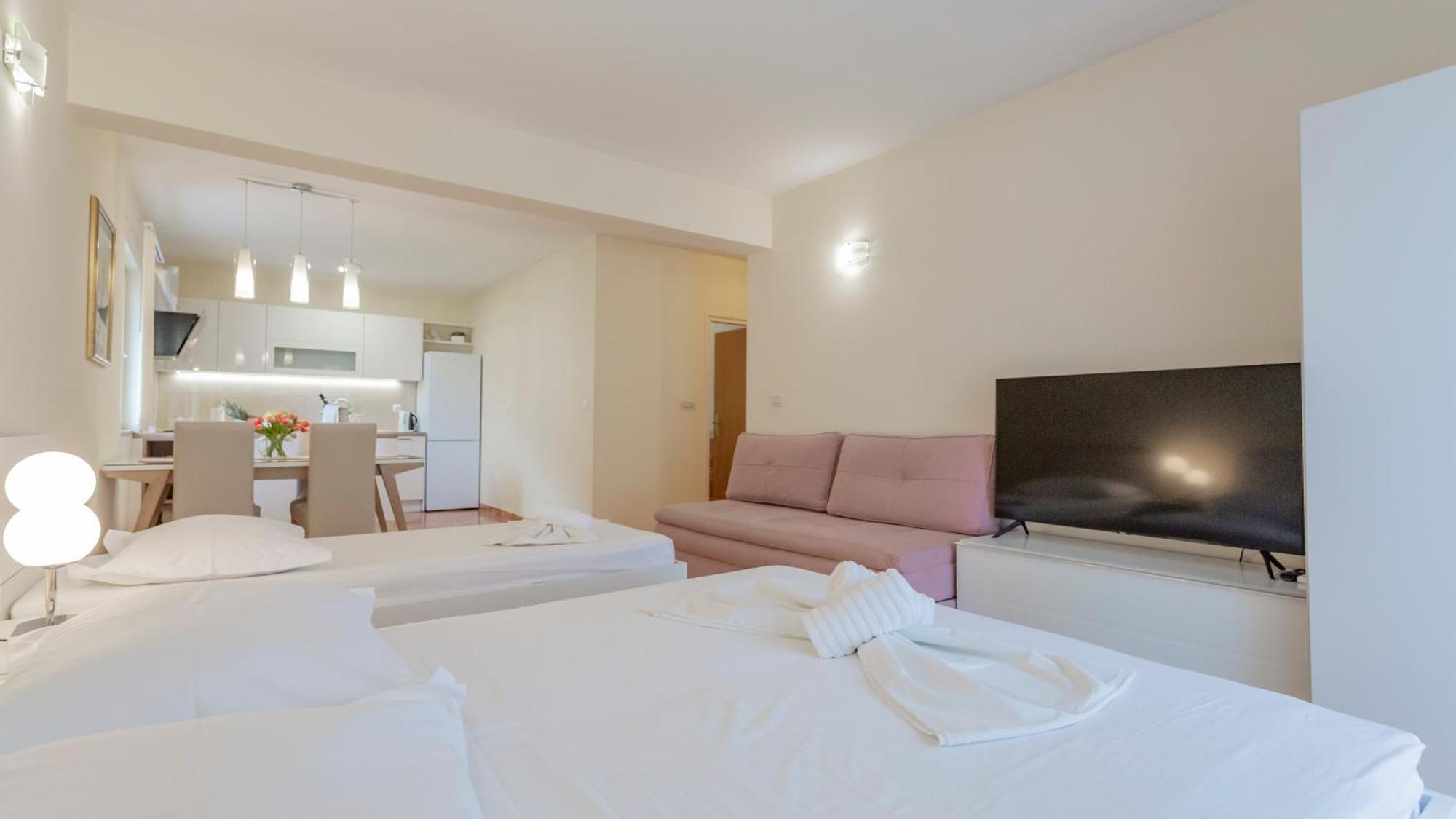 Baska Voda Apartments - City Center, Steps From The Beach, Free Parking *