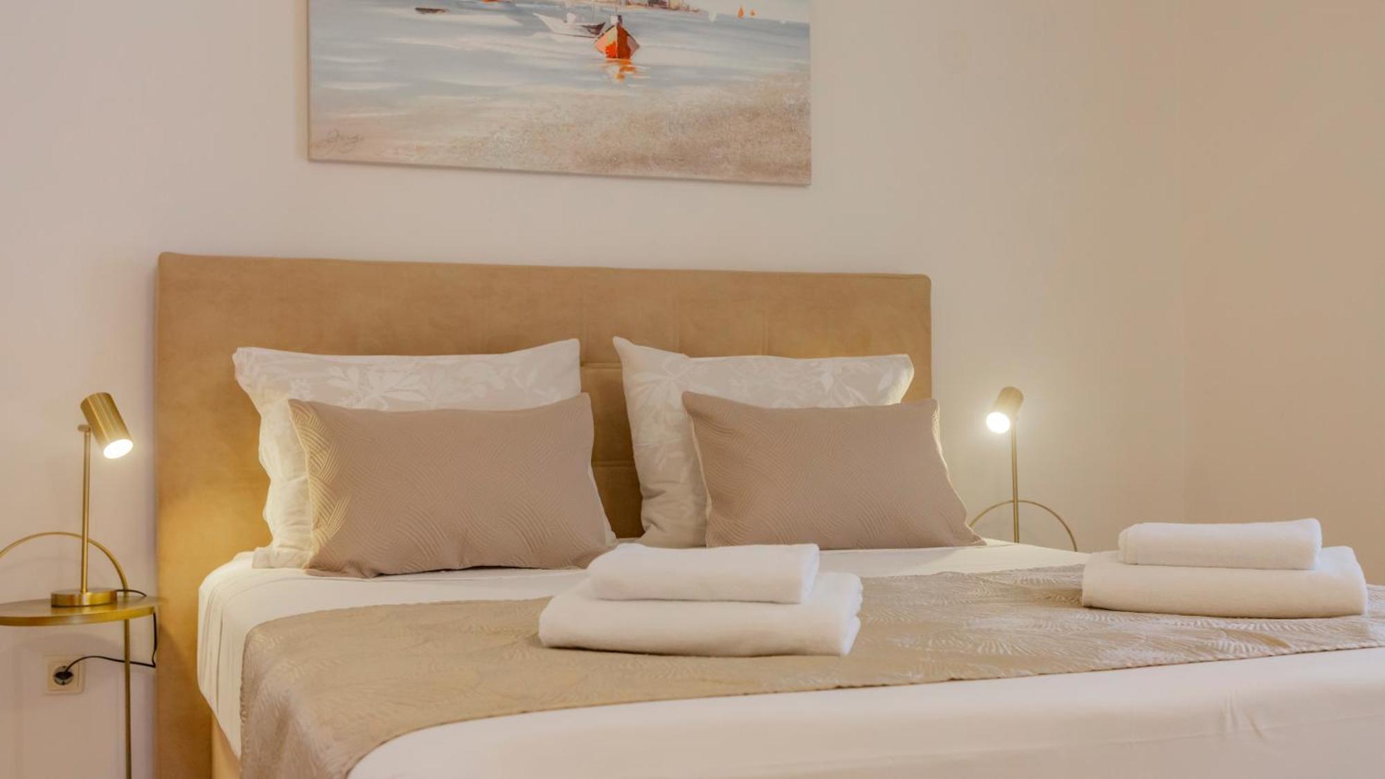 Apartma Baska Voda Apartments - City Center, Steps From The Beach, Free Parking *