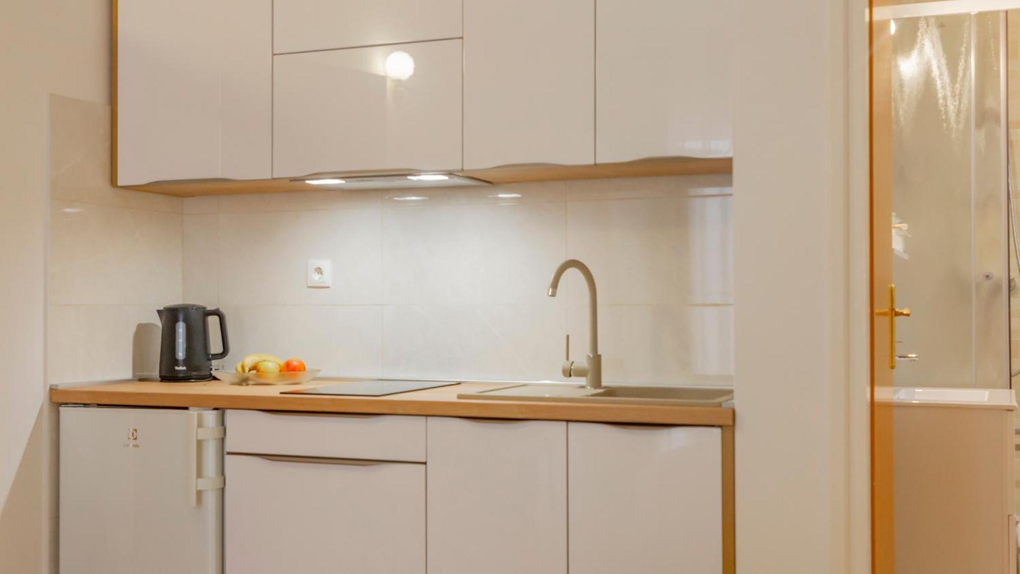 Baska Voda Apartments - City Center, Steps From The Beach, Free Parking Apartma *
