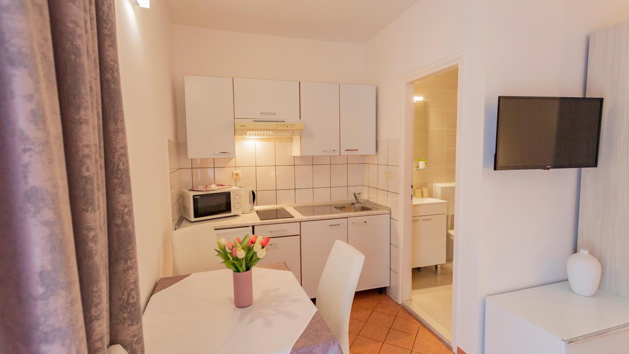Baska Voda Apartments - City Center, Steps From The Beach, Free Parking *