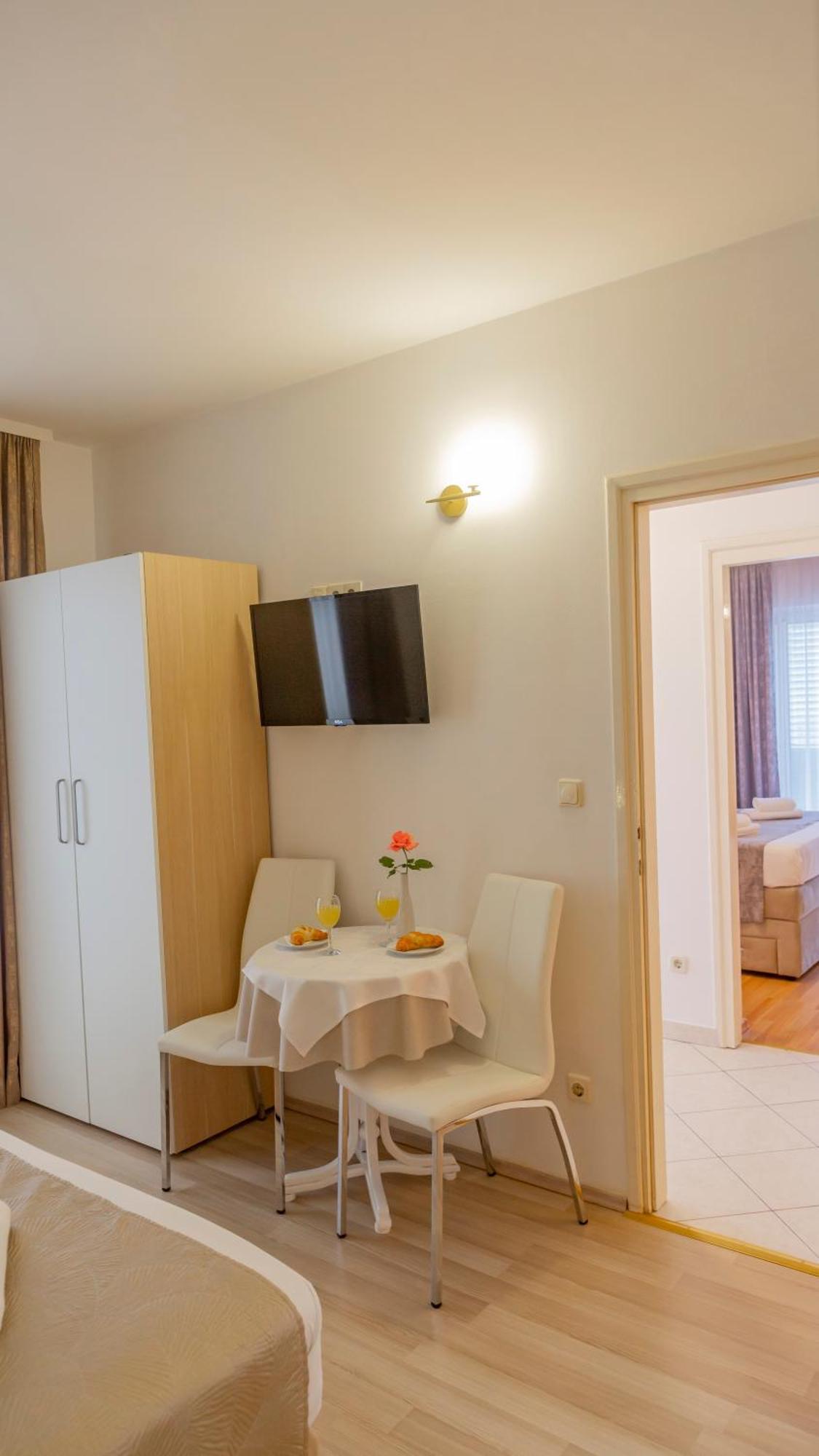 Baska Voda Apartments - City Center, Steps From The Beach, Free Parking Baska Voda