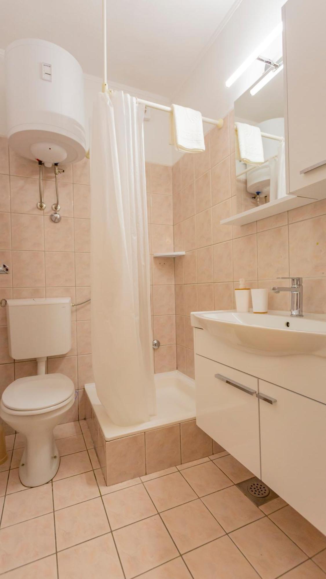Baska Voda Apartments - City Center, Steps From The Beach, Free Parking Apartma