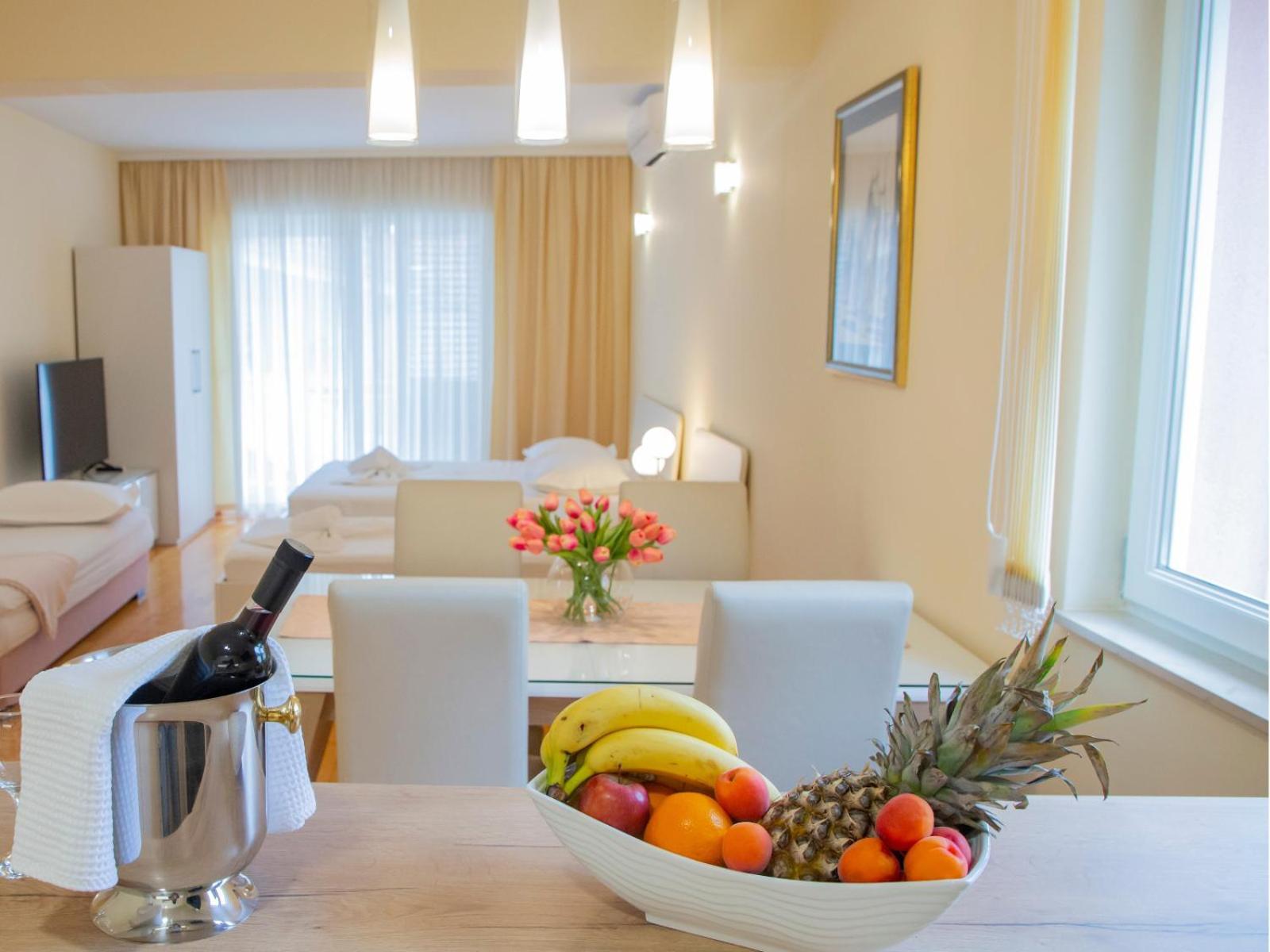 Baska Voda Apartments - City Center, Steps From The Beach, Free Parking Baska Voda